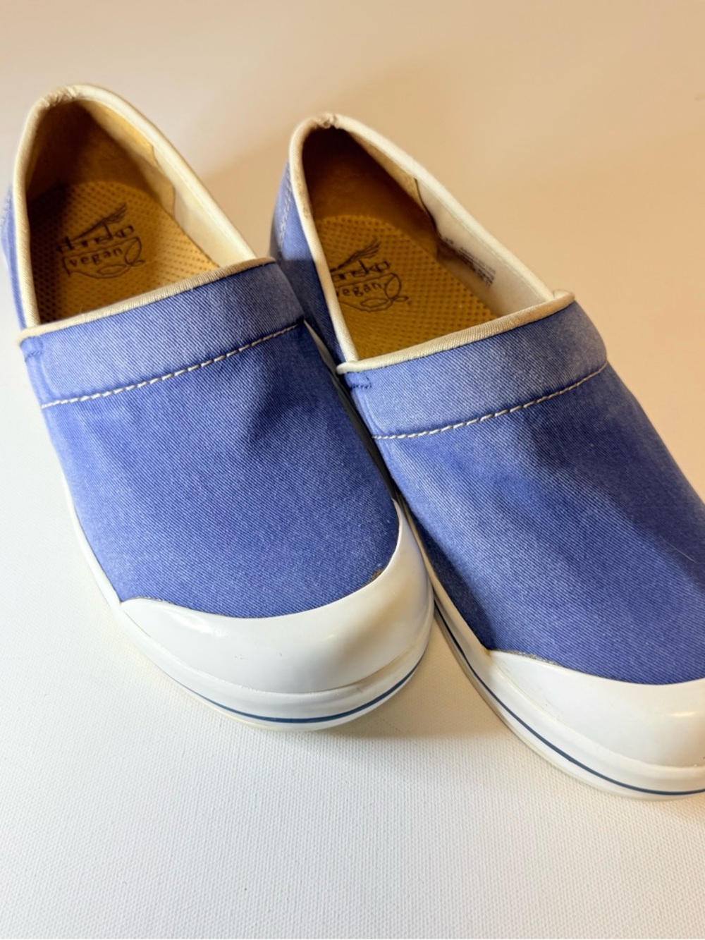 Dansko Vegan Blue Canvas Slip-Resistant Clogs - Size 39 US 8.5-9
